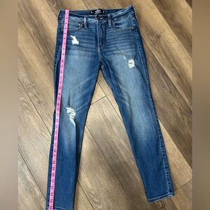Hollister women’s jeans. Size 7S.  W28/L26